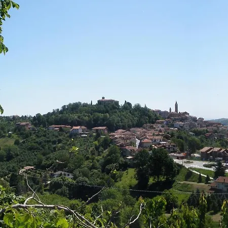 Monbertola Bed and Breakfast Govone