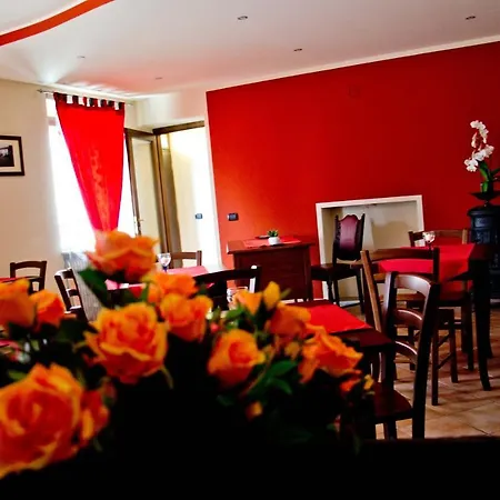 Bed & Breakfast Monbertola Govone