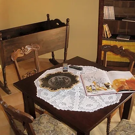 Bed & Breakfast Monbertola Govone